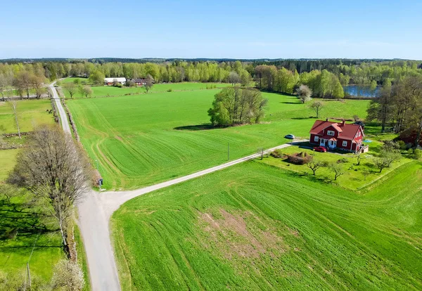 Aerial Krajobraz Wiosna Nad Szwedzki Gospodarstwa — Zdjęcie stockowe