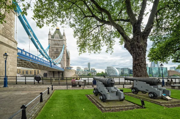 Storbritannien London Juli 2016 Över Tower Bridge Och Tower Castle — Stockfoto