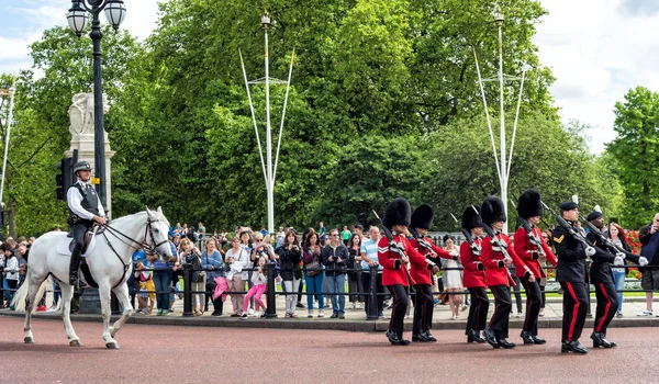 Londra Regno Unito Luglio 2016 Soldato Orchestra Cambio Guardia Buckingham — Foto Stock