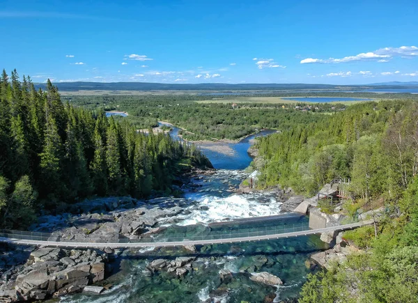 风景与河从瑞典山 — 图库照片