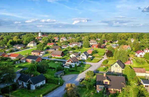 スウェーデンの小さな村で空撮 — ストック写真