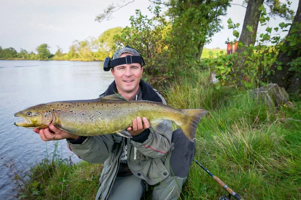 Pesca Salmão Suécia — Fotografia de Stock