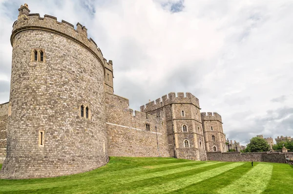 Windsor Inghilterra Luglio 2016 Veduta Vecchi Muri Pietra Nel Castello — Foto Stock