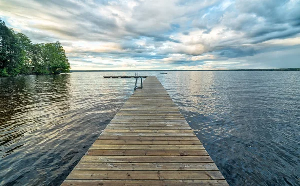 Дерев Яний Міст Шведське Озеро — стокове фото