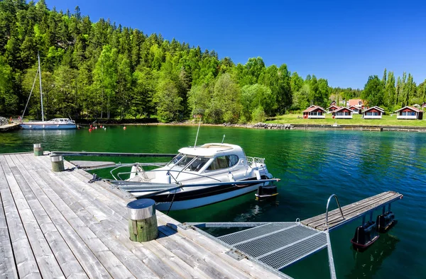 Szwedzkie Jeziora Harbor Krajobrazy Wiosna — Zdjęcie stockowe