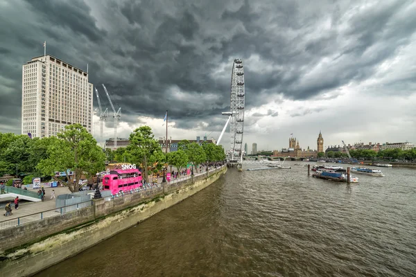 Λονδίνο Ηνωμένο Βασίλειο Ιουλίου 2016 Λονδίνο Πανοραμική Θέα Από Γέφυρα Royalty Free Εικόνες Αρχείου