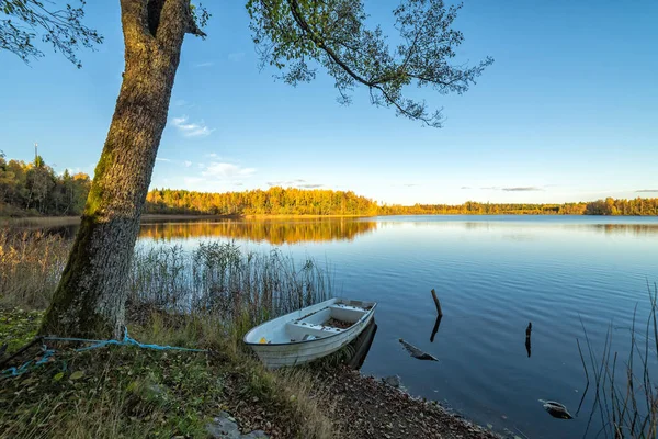 Paisaje Idílico Del Lago Con Temporada Otoño — Foto de Stock