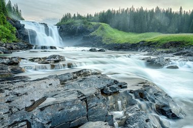 Tannforsen akşam manzarası