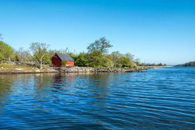 Mayıs ayında İsveç deniz kıyısı