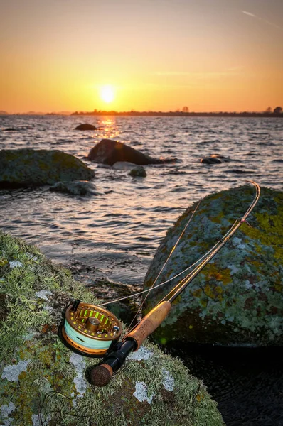 Pesca Con Mosca Costa Del Mar Por Noche —  Fotos de Stock