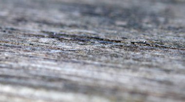 bir çayırda ahşap doku detay