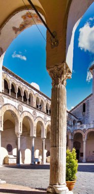 Campania 'daki çok güzel bir amalfi manzarası.