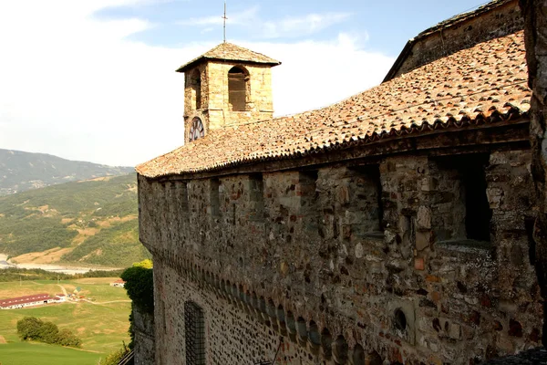 Bárdi Village Emilia Romagna Kastély — Stock Fotó