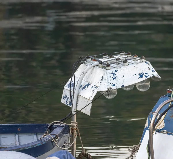 Detalhe Atrator Luz Pesca Pequeno Barco — Fotografia de Stock