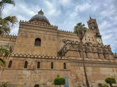Palermo duome çok güzel bir görünüm, İtalya