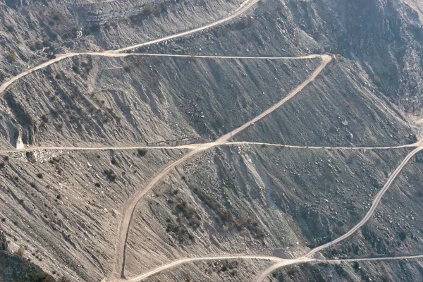 Cantera de mármol en marina di carrara — Foto de Stock