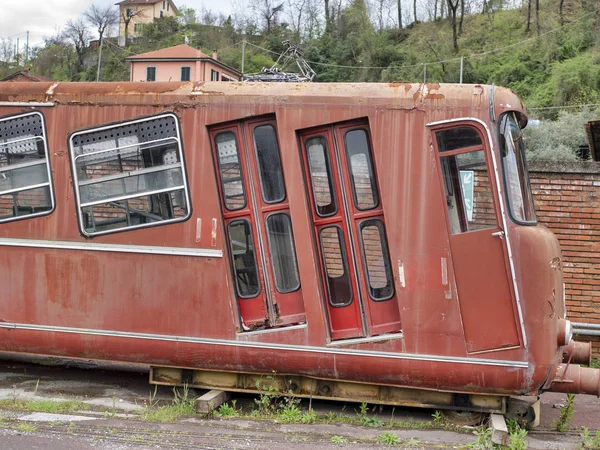 Détail de vieux tramway rouillé — Photo