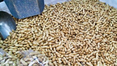 İtalya 'da piyasada fıstık