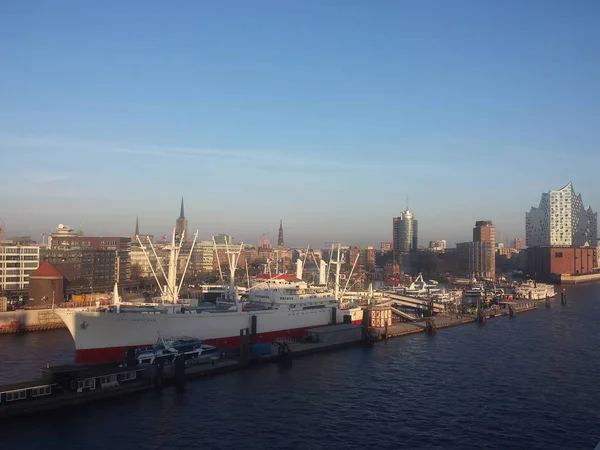 Hamburg una ciudad muy hermosa en alemania — Foto de Stock