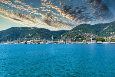 La Spezia Limanı 'nda dramatik günbatımı