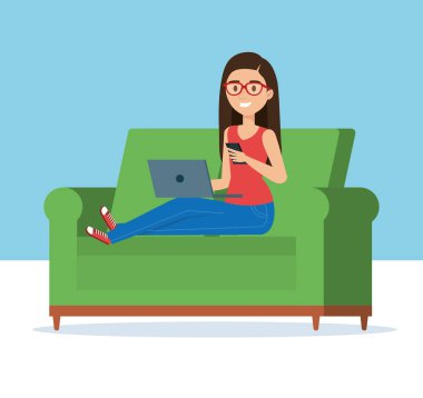 güzel ve genç kadın kanepe karakter