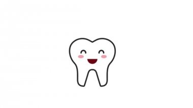 mutlu diş karakter hijyen aracı ile