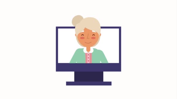 Υπολογιστή με ηλικιωμένη γυναίκα στην οθόνη — Αρχείο Βίντεο