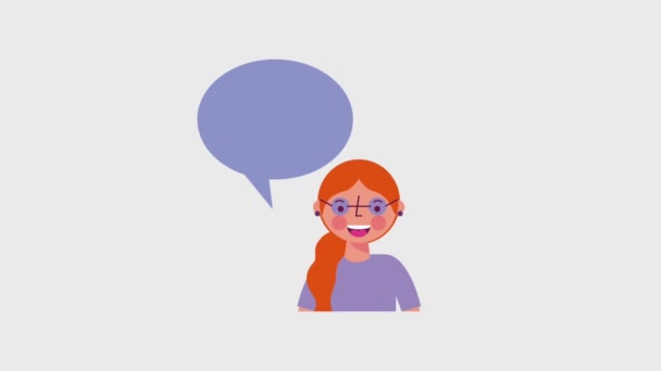 Mulher com óculos e bolha de fala gosta de amor mídia social — Vídeo de Stock