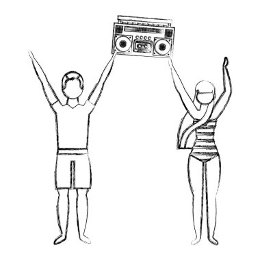 Mayo ve eski radyo ile genç çift