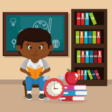 kara tahta ile küçük afro öğrenci