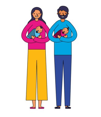bebeklerini oğlu ve kızını taşıyan ebeveynler