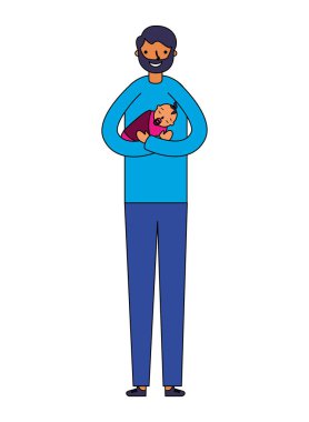 bir kız bebek taşıyan baba