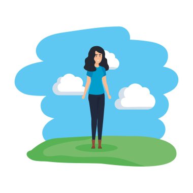 güzel ve genç kadın parkta