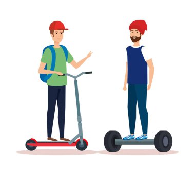 şapka binme elektrikli scooter giyen erkekler