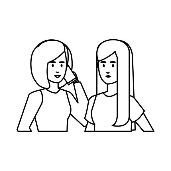 Meninas casal com personagens avatares smartphone —  Vetores de Stock
