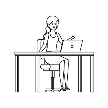 iş kadını işyerinde