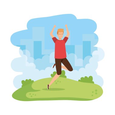 Genç adam parkta kutluyor