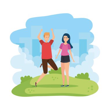 Genç çift parkta kutluyor