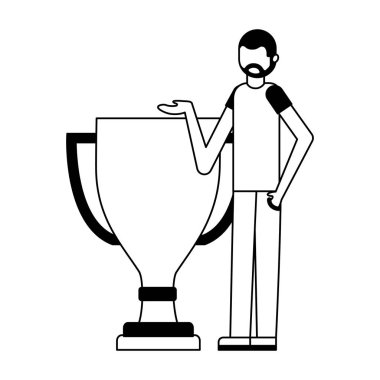 Ödül kupasıyla izole edilmiş genç adam