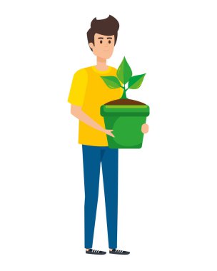 Genç adam saksıda saksı kaldırıyor.