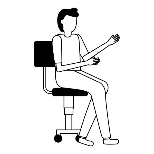 Человек, сидящий на офисном стуле — стоковый вектор