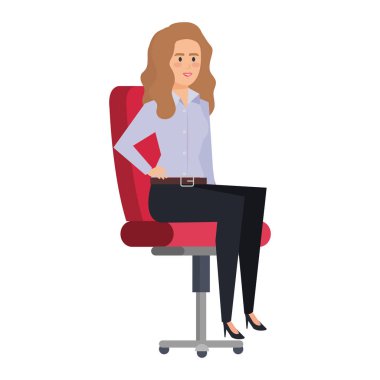 şık iş kadını ofis koltuğunda oturmak