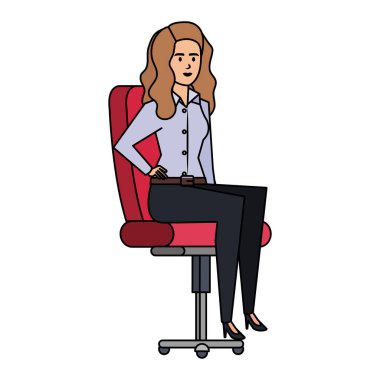 şık iş kadını ofis koltuğunda oturmak