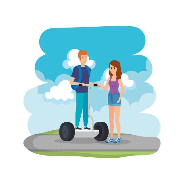 Молодая пара в складной е-скутер на дороге — стоковый вектор