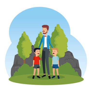 Oğulları olan genç bir baba manzaradaki karakterler.
