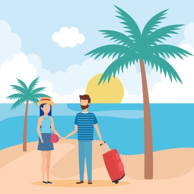 Genç çift sahilde çanta