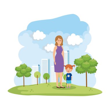 küçük kızı karakterleri ile anne