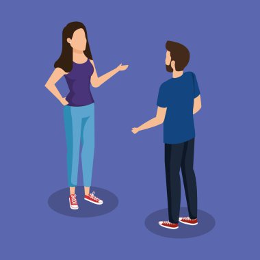 erkek ve rahat giysiler ile konuşan sevimli kadın