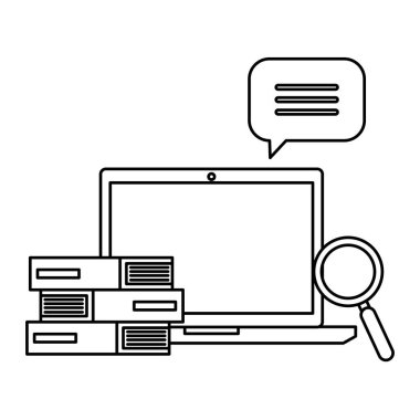 kazık ders kitapları ve büyüteç ile dizüstü bilgisayar