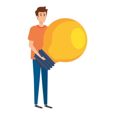 Genç adam ampul ışığı kaldırıyor.